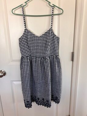 Draper & James Navy and White Gingham/Seersucker Spaghetti Strap Dress. S-8